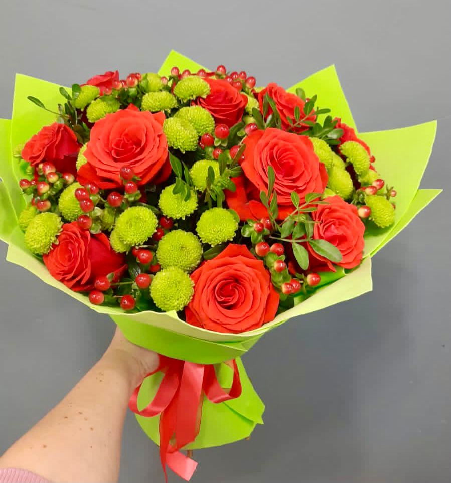 Букет цветов из: Хризантемы и Розы в Новое Грешино