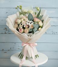Букет цветов из:  Розы и Лизиантусы в Новое Грешино