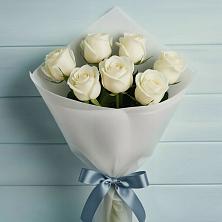 Букет 7 Белых роз Эдлесс Лав в Новое Грешино