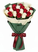 Букет Микс из красных и белых роз в Новое Грешино