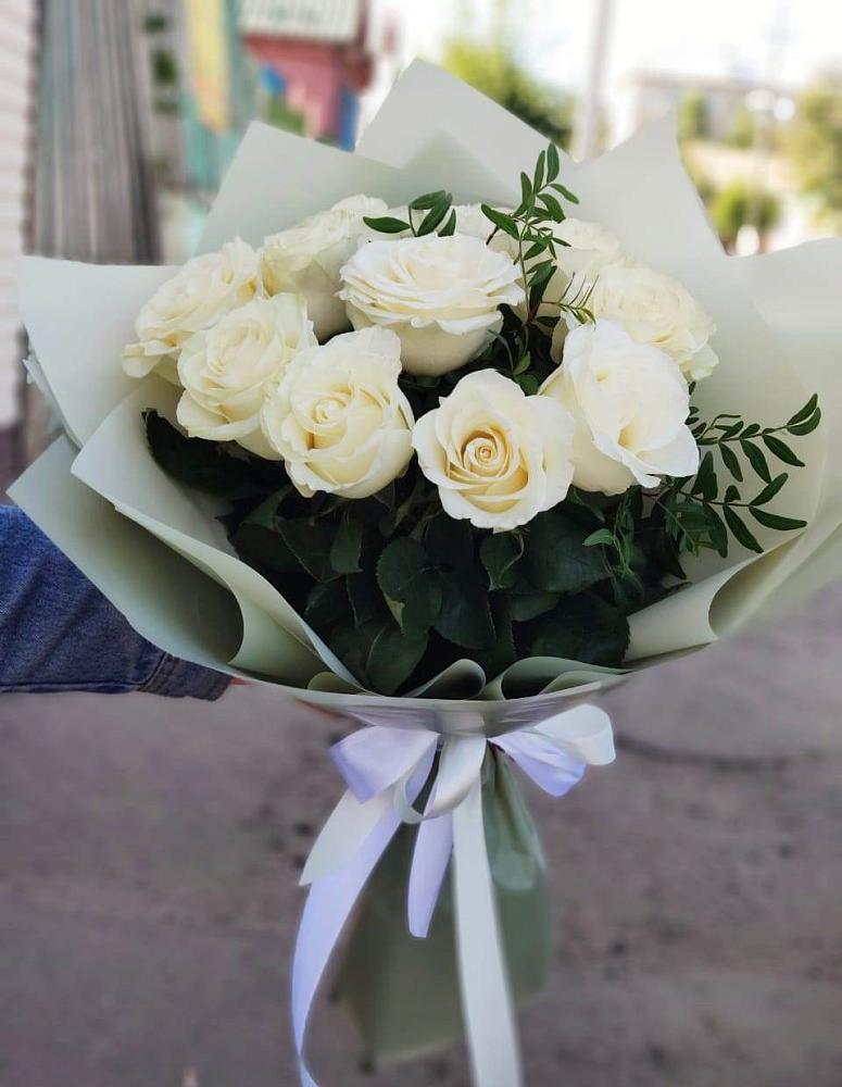 Букет Белые розы Проуд в Новое Грешино