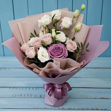 Букет цветов из:  Розы и Лизиантусы в Новое Грешино