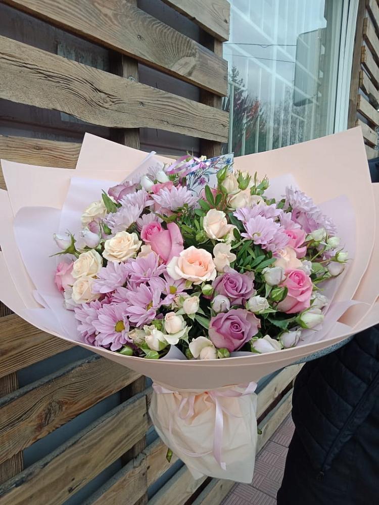 Букет цветов из: Розы и Хризантемы в Новое Грешино