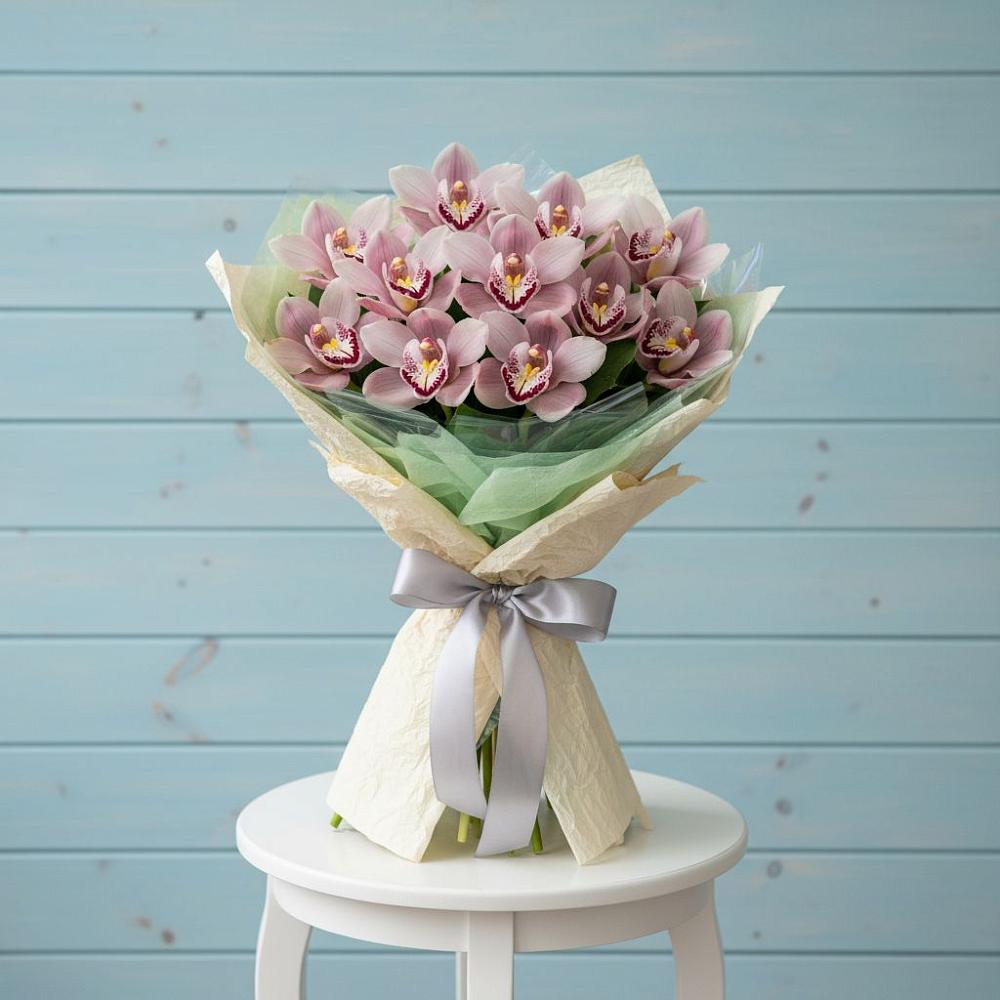 Букет цветов из: Орхидеи и Розы в Новое Грешино