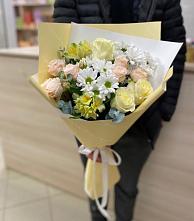 Букет цветов из:  Альстромерии, Розы и Хризантемы в Новое Грешино