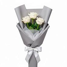 Букет 3 белые розы в Новое Грешино