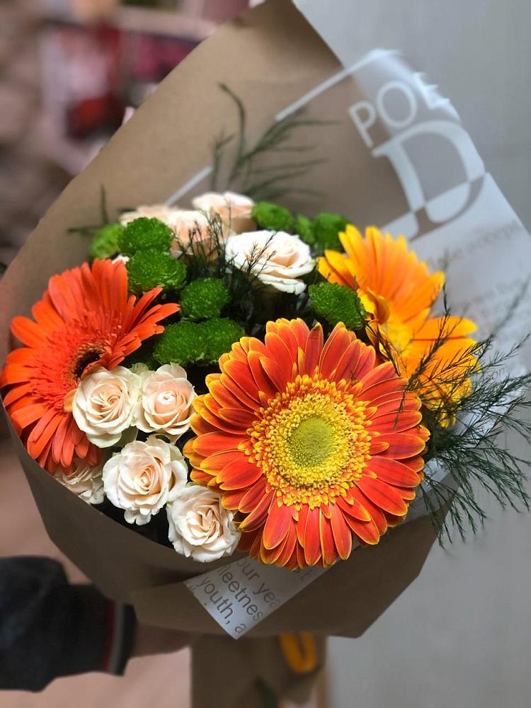 Букет цветов из: Герберы, Хризантемы и Розы в Новое Грешино